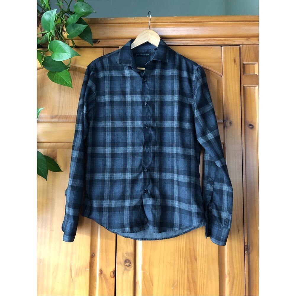 Saks Fifth Avenue Button Down Men’s Shirt SZ S
